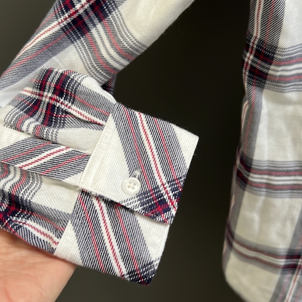 Rails Button Down Top - Picture 5 of 7